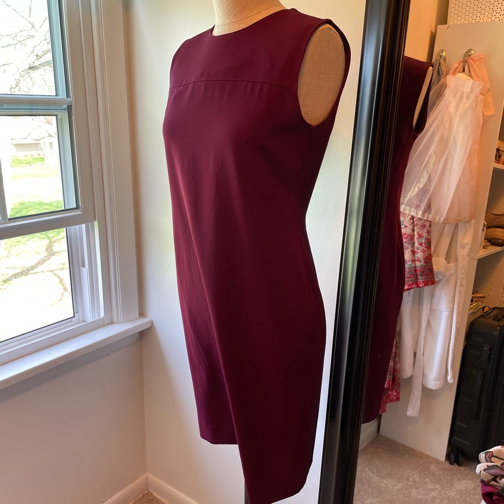 Kasper work dress in a pretty burgundy/berry.